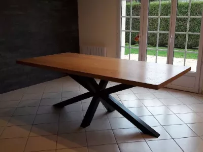 Table pied étoile